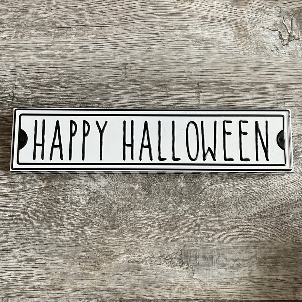 NWT Happy Halloween Street Box Sign